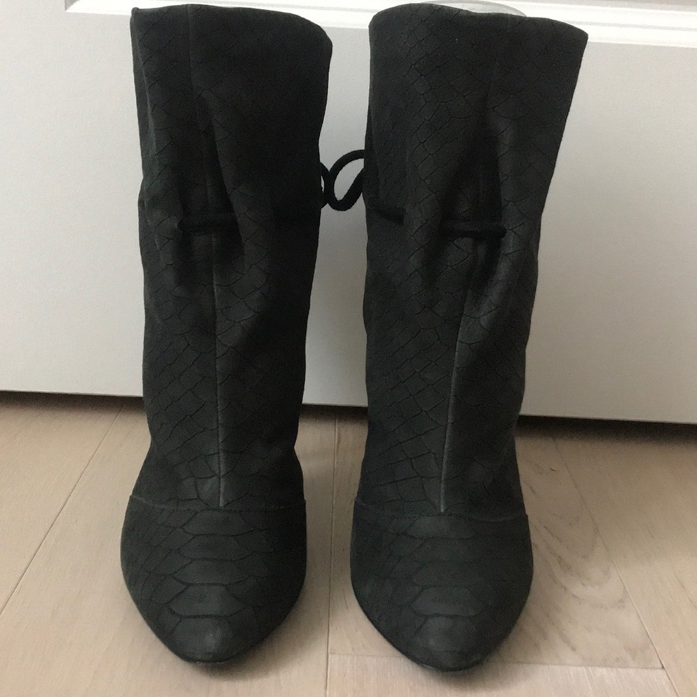 Giuseppe Zanotti Suede Booties